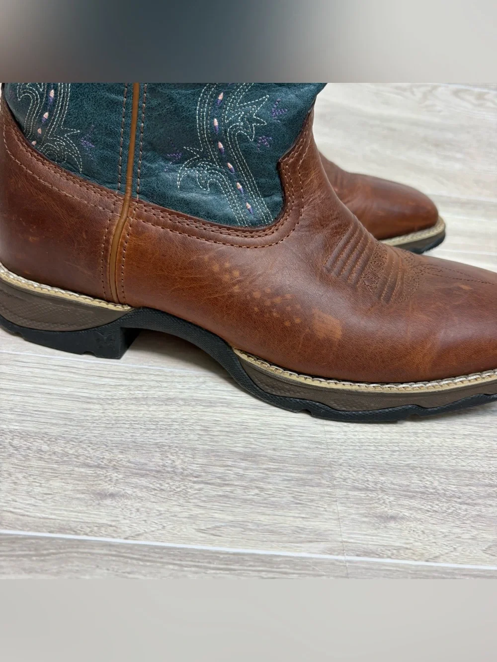 Durango Women's Lady Rebel Brown and Teal 10